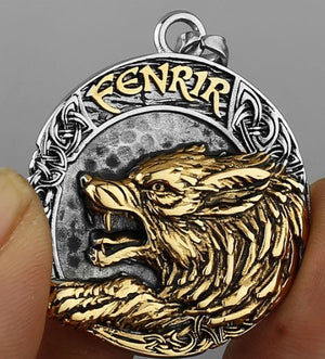 Wolf Rushing SS Necklace